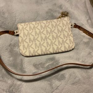 Michael Kors belted signature bag beige